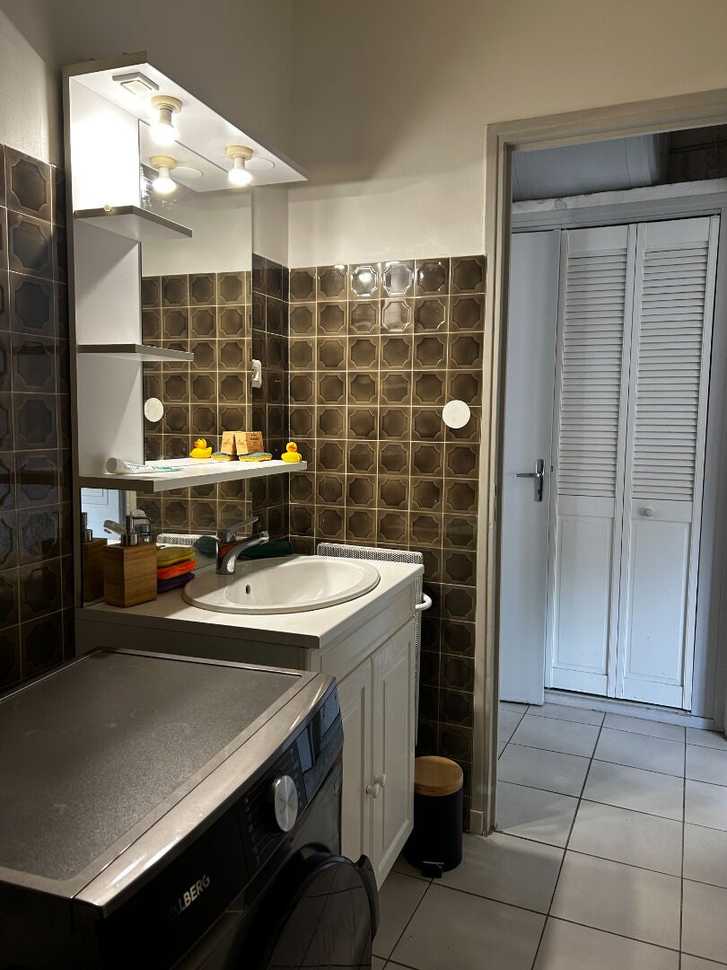 Appartement Rue du 11 Novembre 1918 à Nîmes