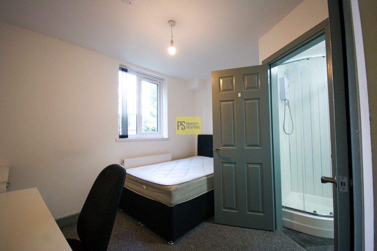 Room Holly Grove in Birmingham