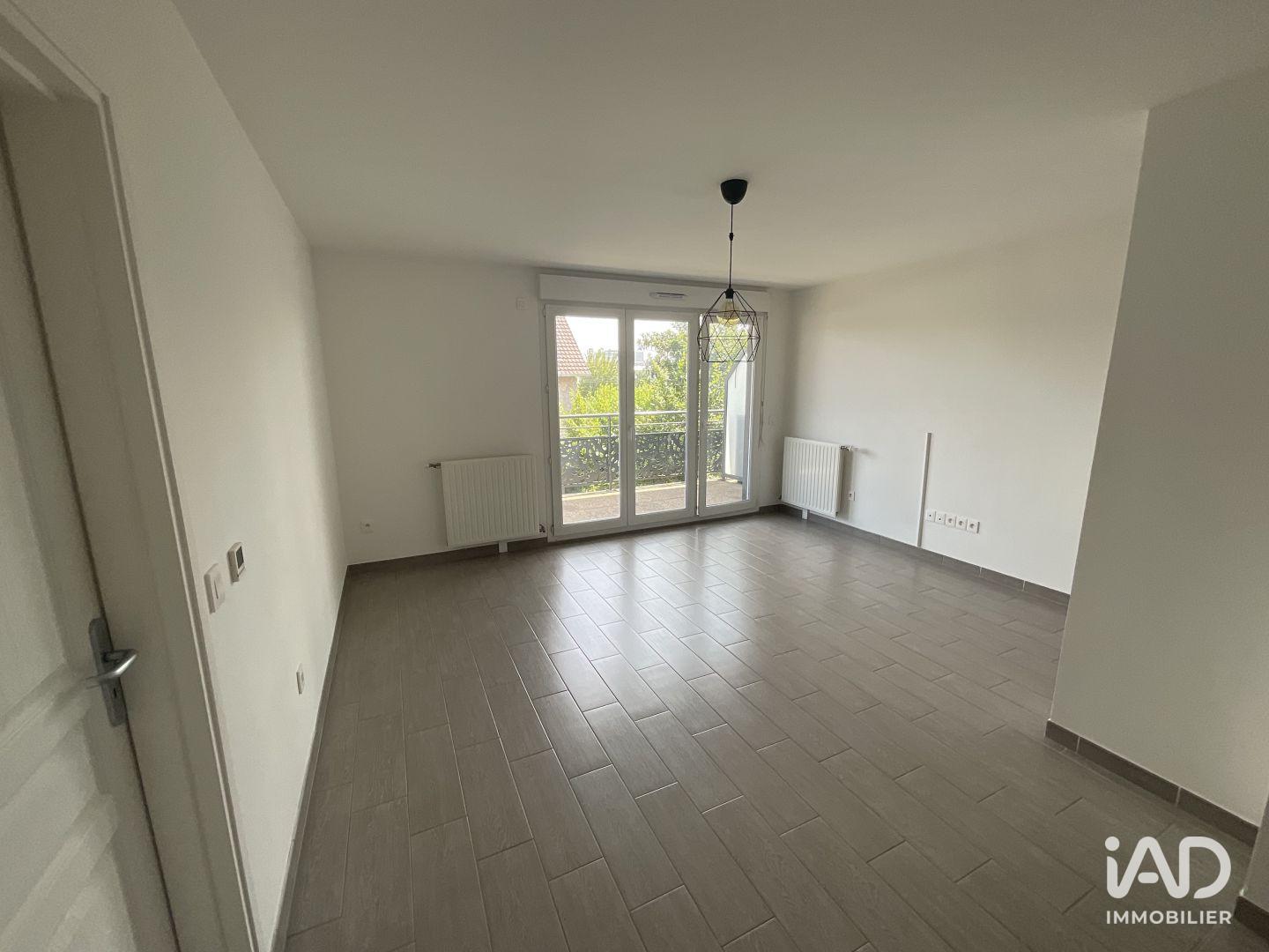 Flat Rue du Travers des Champs Guillaume in Cormeilles-en-Parisis