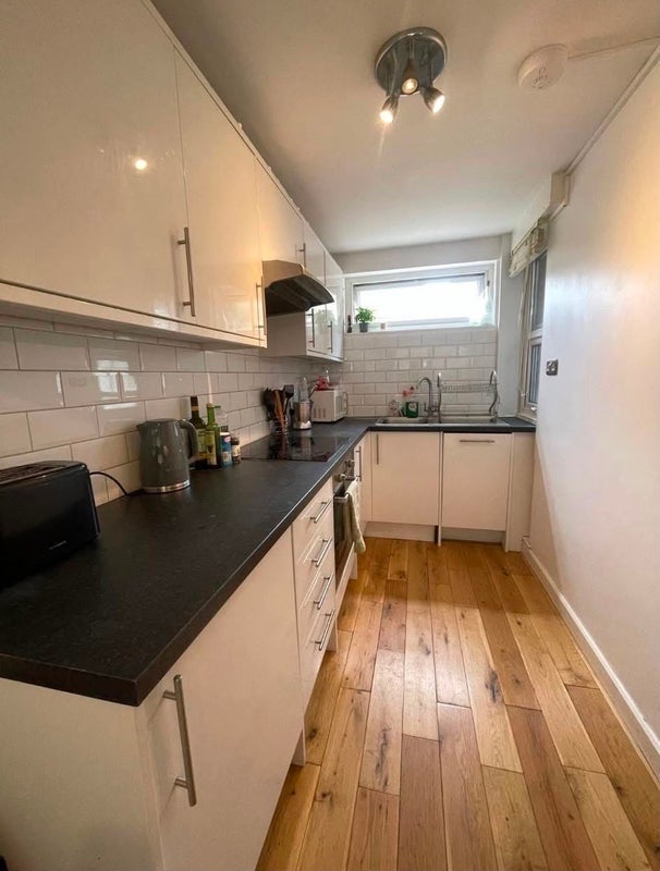 Room Thistlewood Close in Greater London