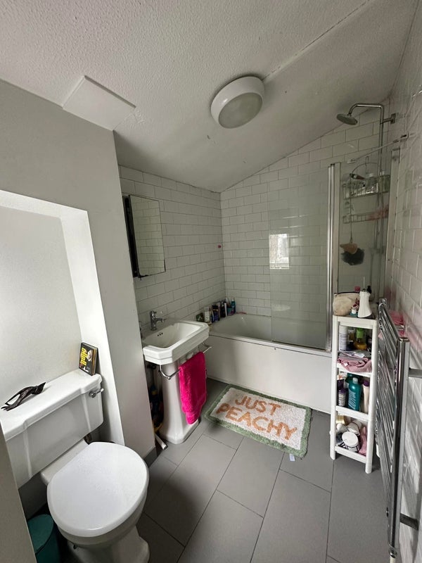 Room Thistlewood Close in Greater London