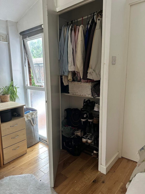 Room Thistlewood Close in Greater London