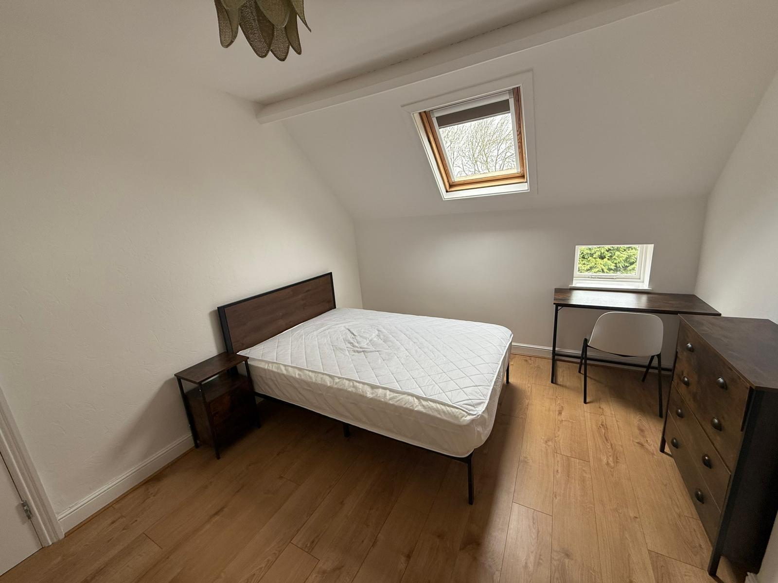Room Penn Road in Wolverhampton
