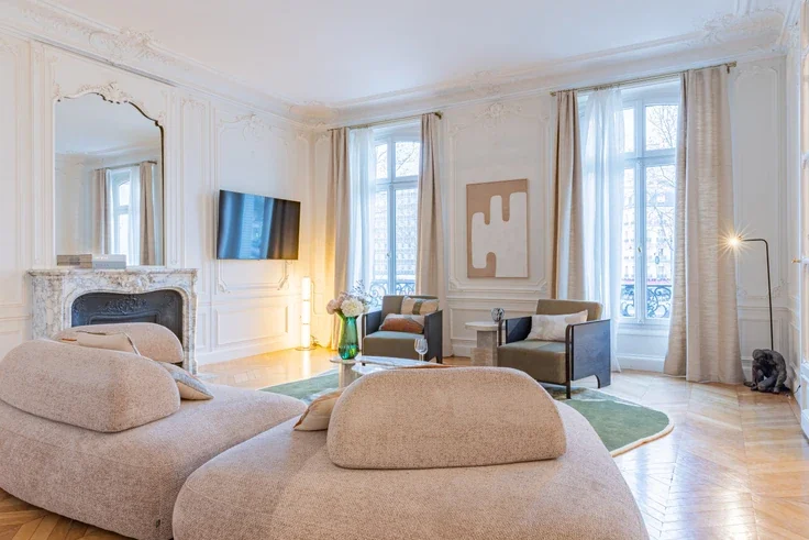Flat Avenue Charles de Gaulle in Neuilly-sur-Seine