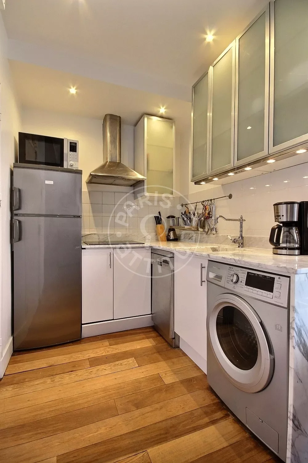 Appartement Rue La Boétie à Paris