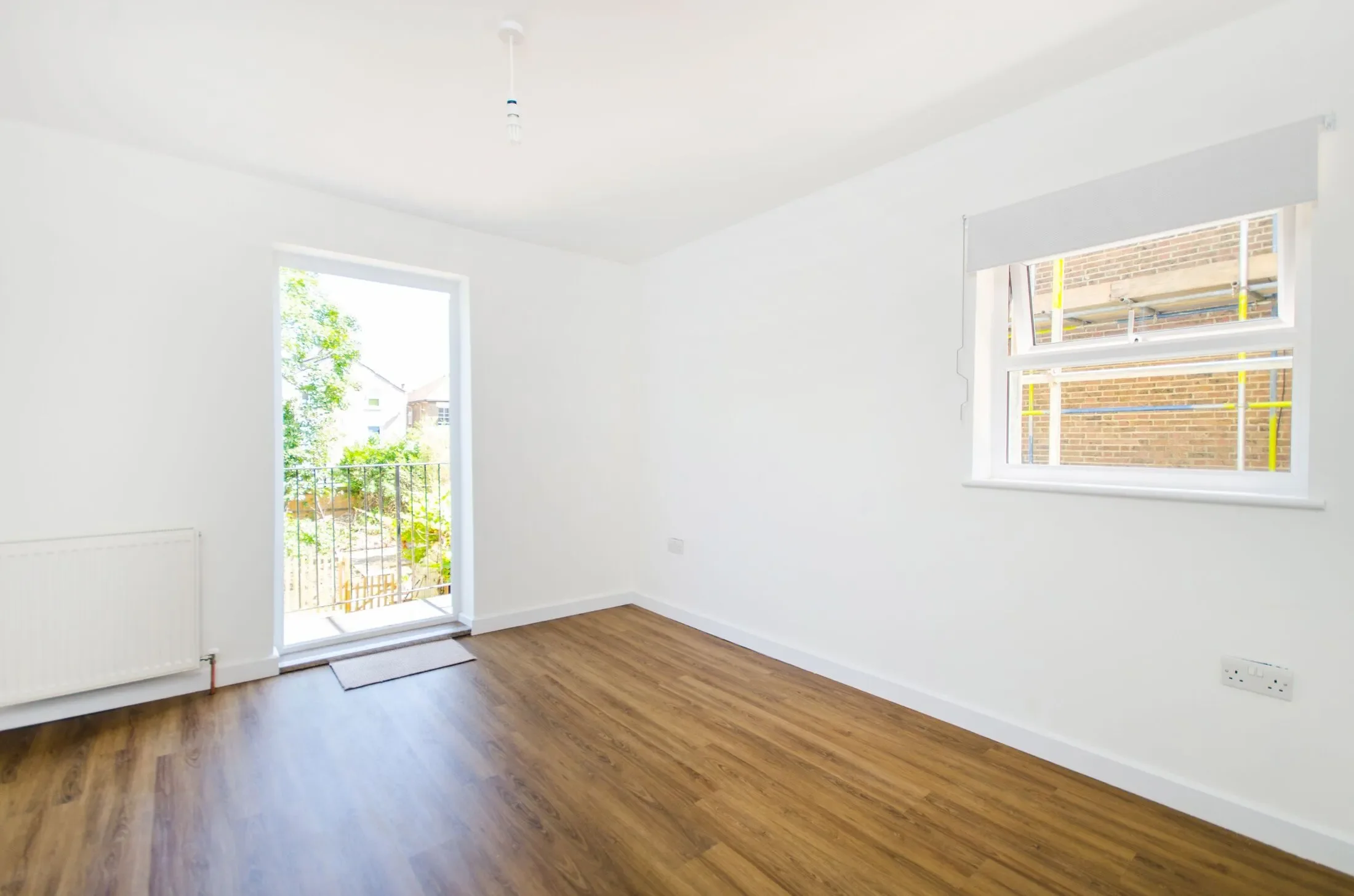 Flat Brownhill Road in Greater London