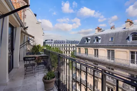 Appartement Rue d'Anjou à Paris