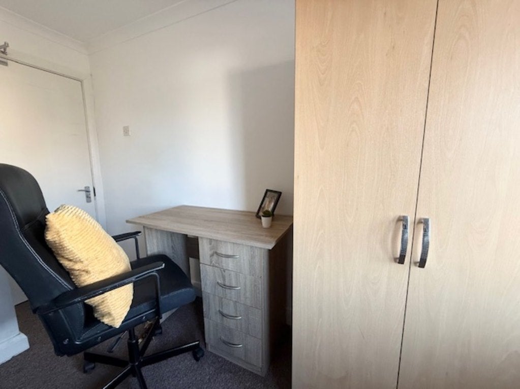 Room Alma Road in Southampton