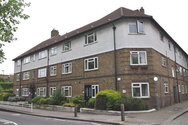 Flat Latchmere Road in Greater London