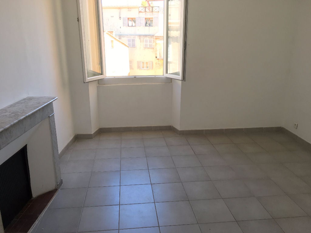 Appartement Place du Maréchal Foch à Ajaccio