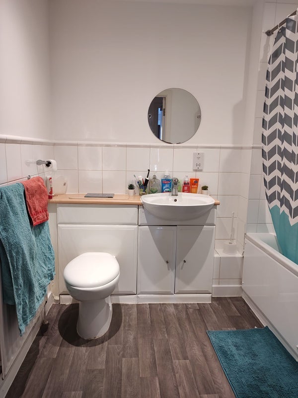 Room Barchester Street in Greater London