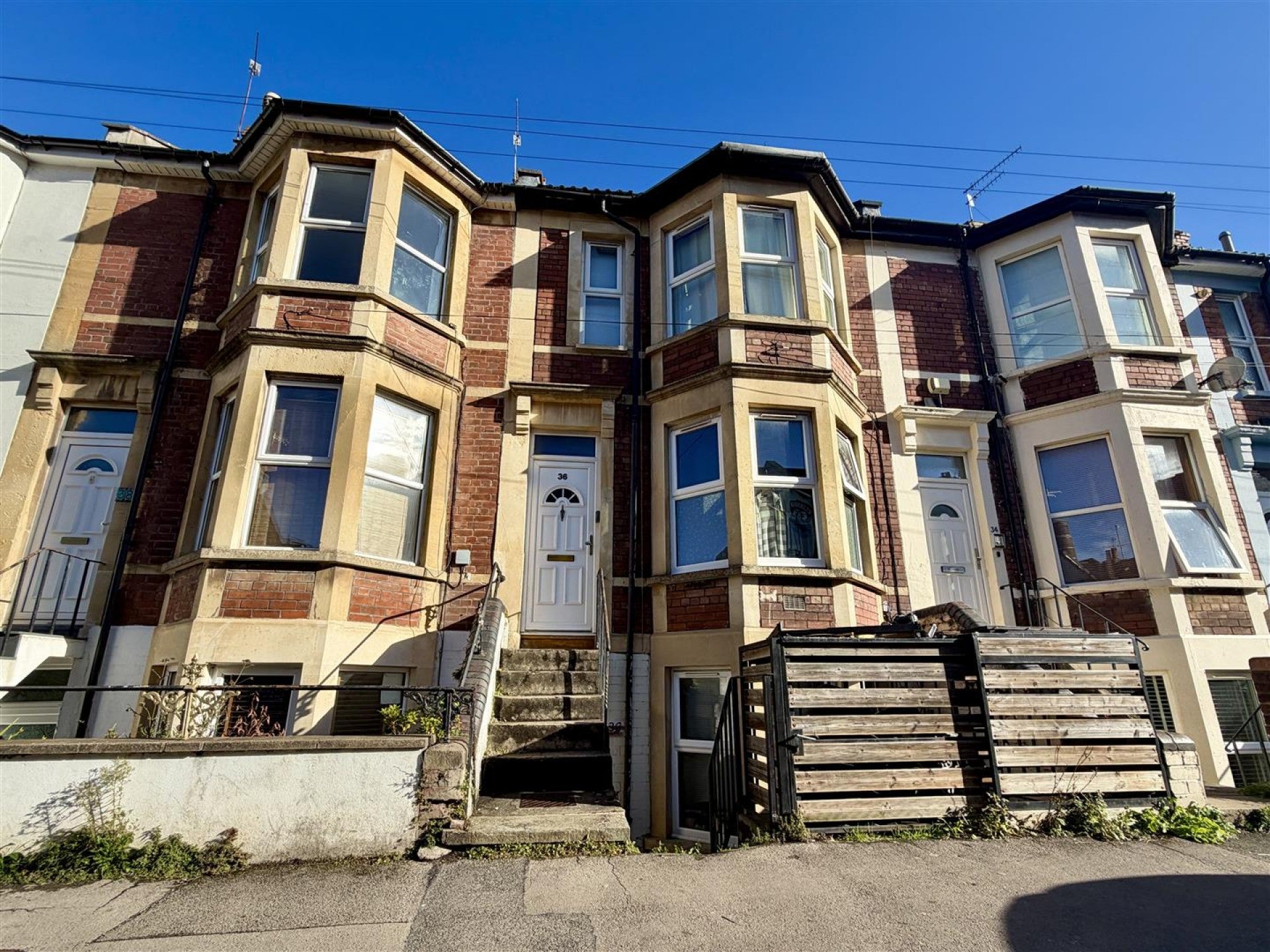 Room Warden Road in Bristol