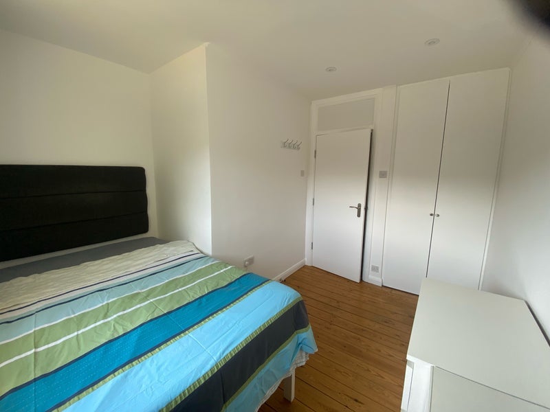 Room Gap Road in Greater London