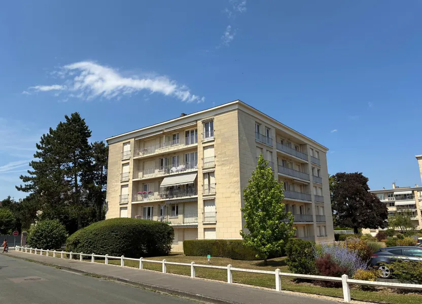 Flat Rue Amédée Bouquerel in Compiègne