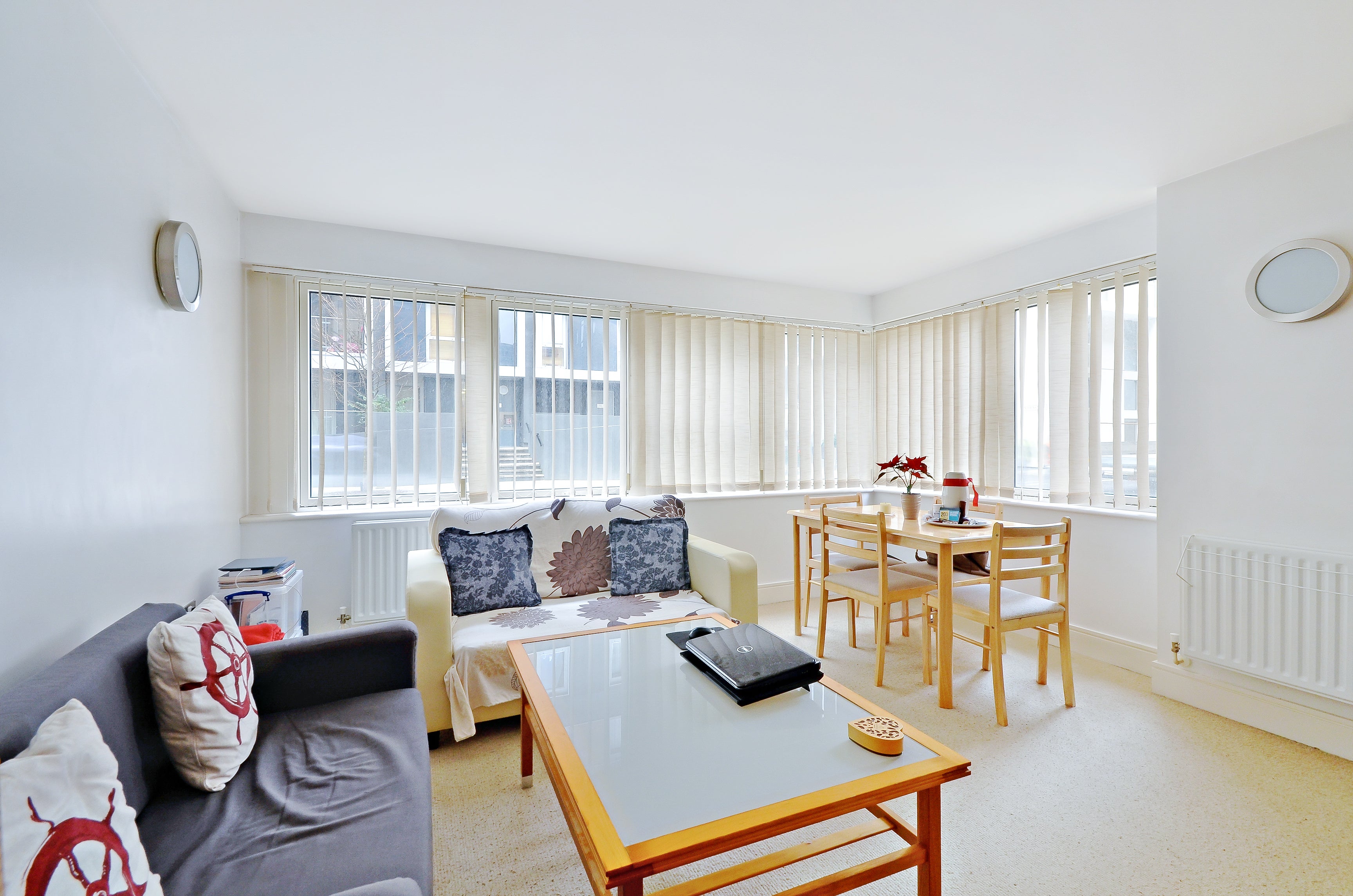 Flat Cassilis Road in Greater London