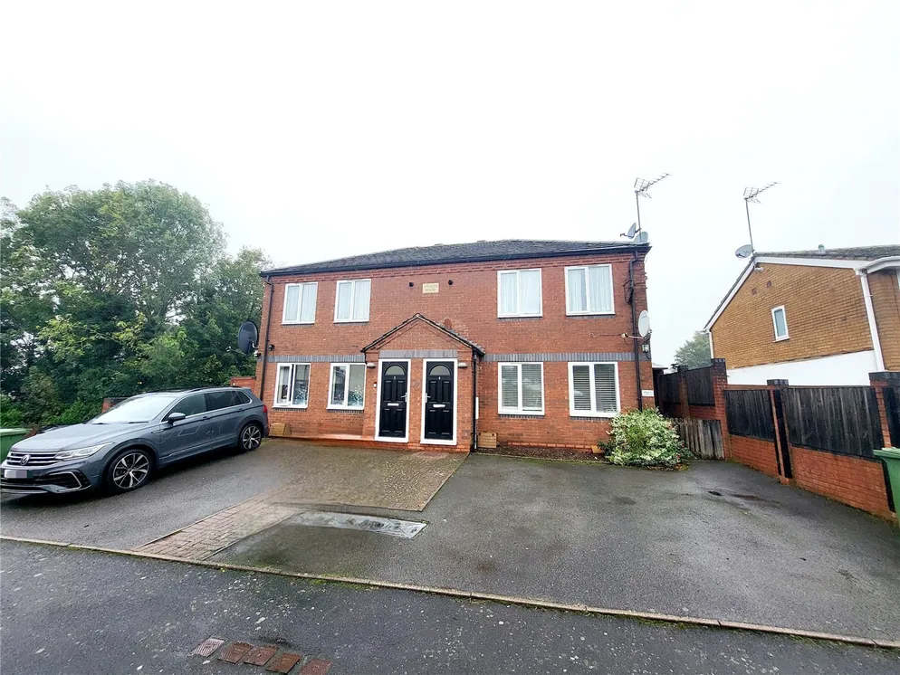 Flat Poplar Road in Wyre Forest