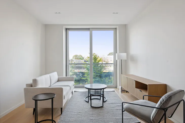 Flat Seagrave Road in Greater London