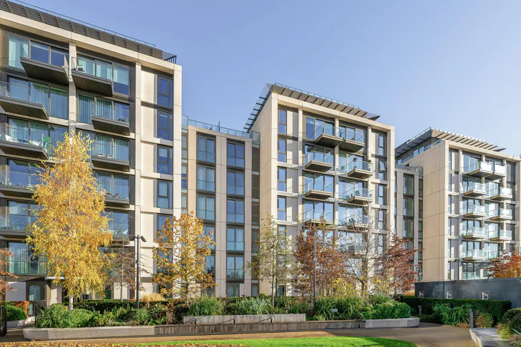 Flat Seagrave Road in Greater London