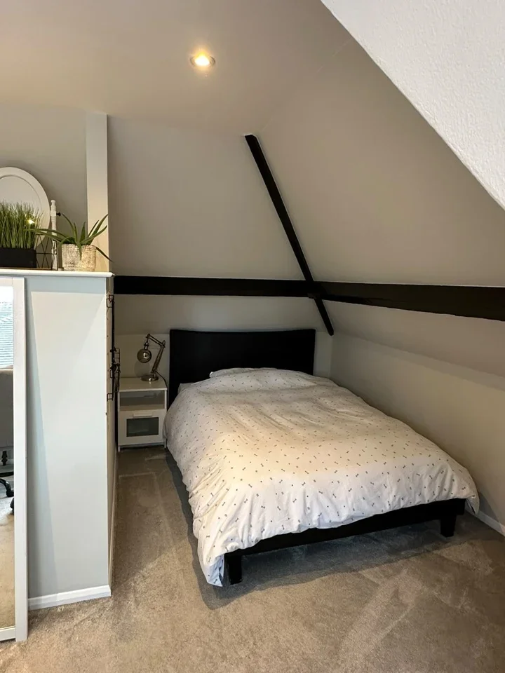Room Green Road in High Wycombe Community Board