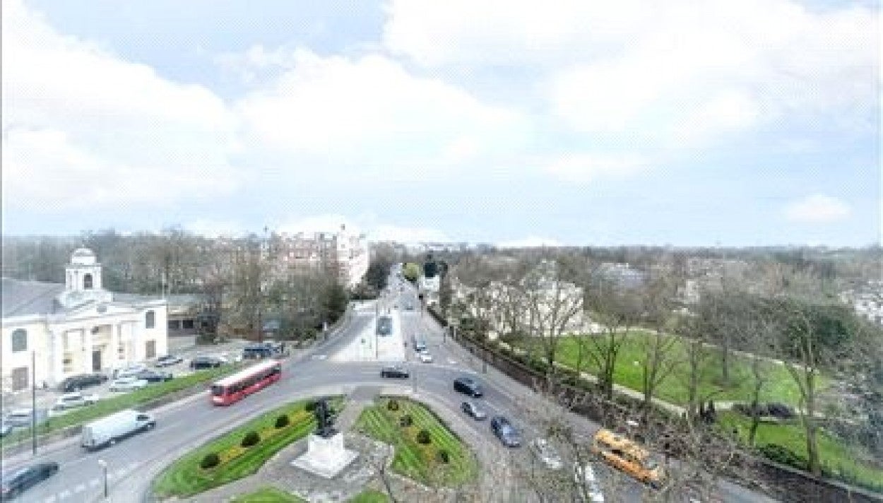 Flat Park Road in City of Westminster