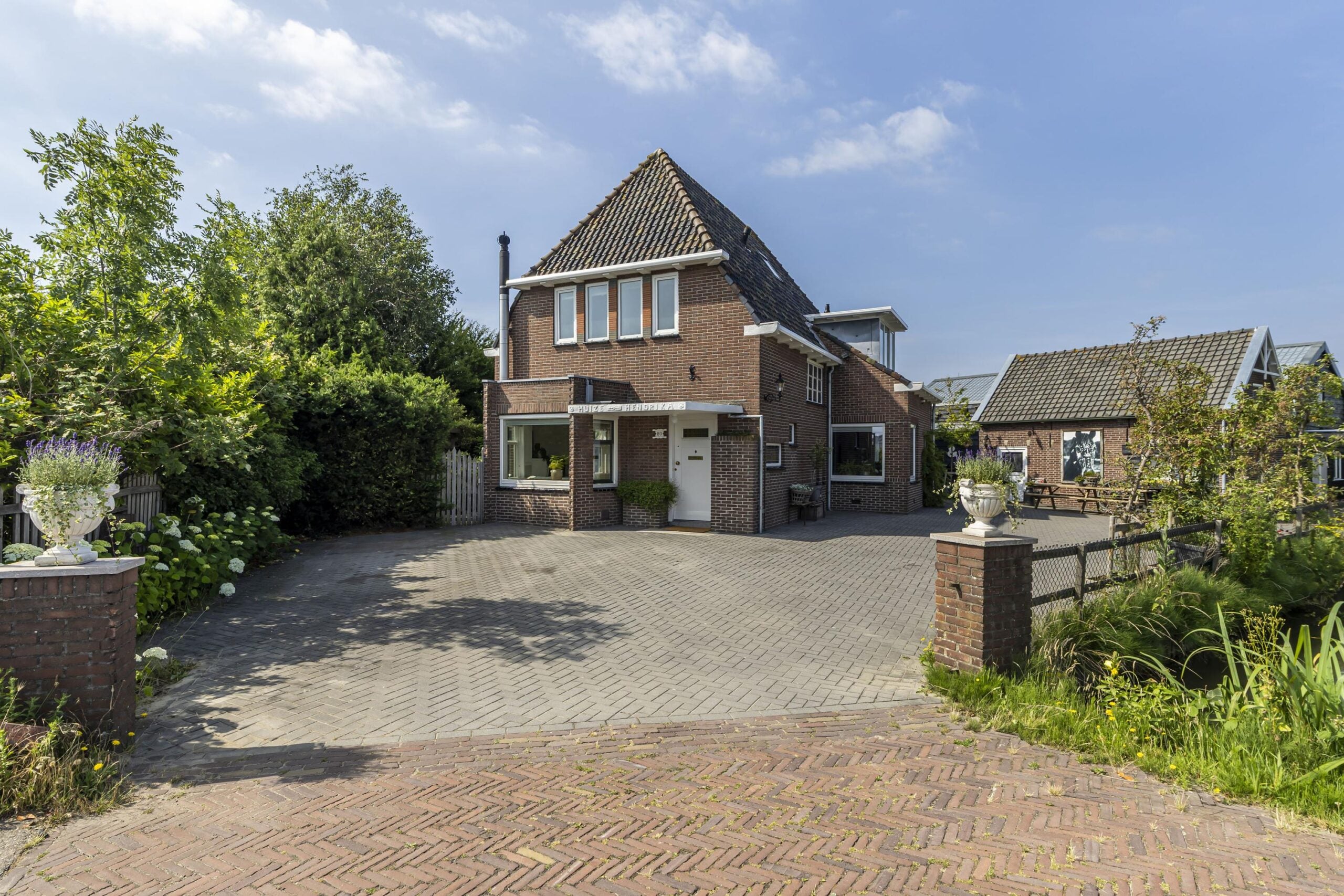 Huis Mr. Jan Tuningstraat 80 in Naaldwijk