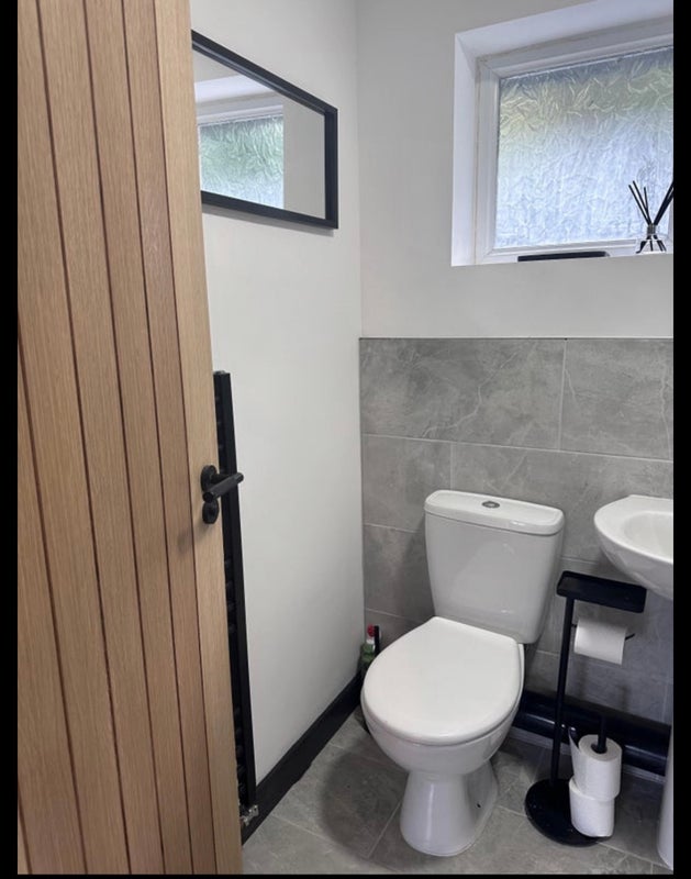 Room Barnfield Road in Greater London