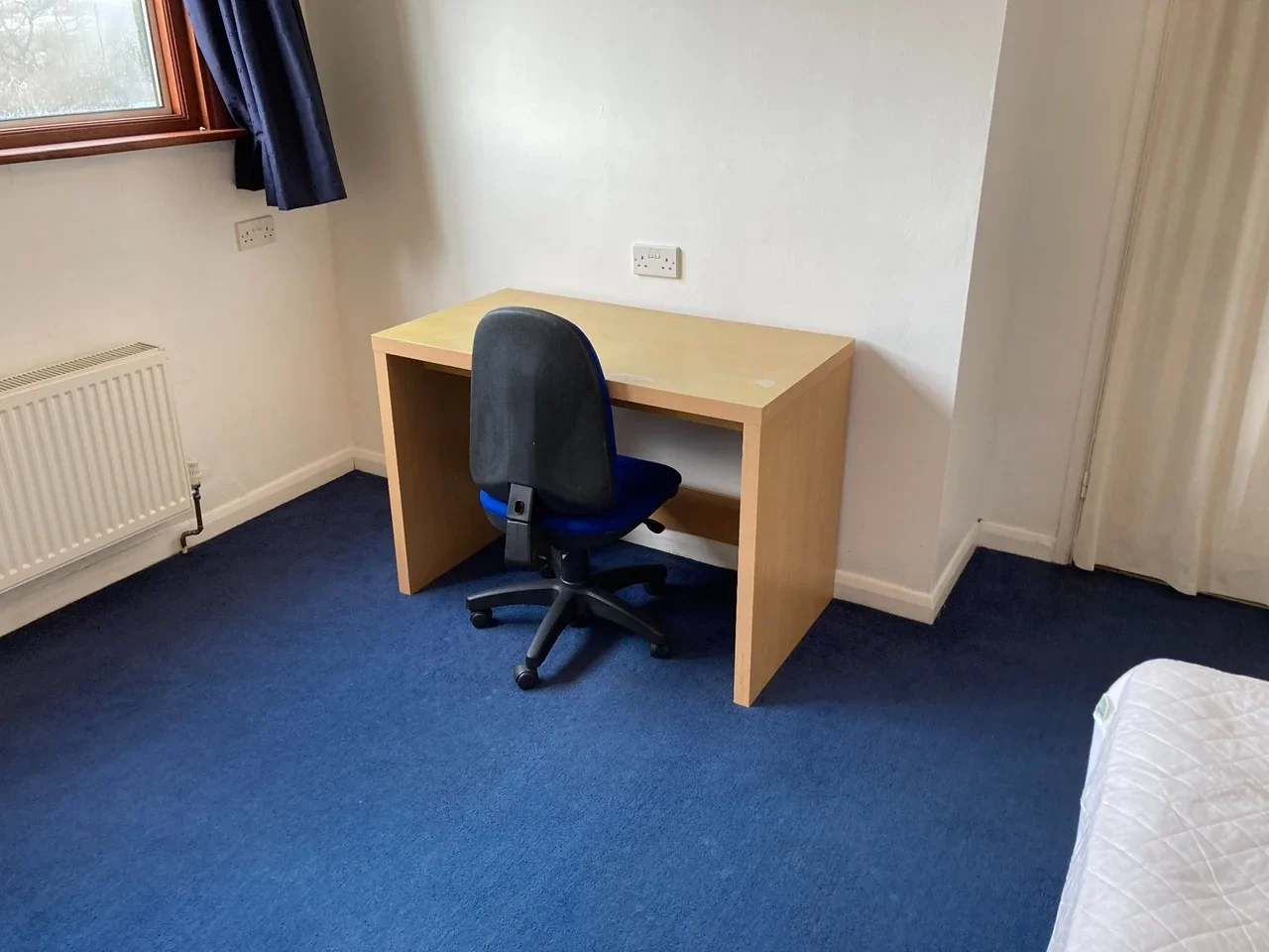 Room Brunswick Road in Greater London