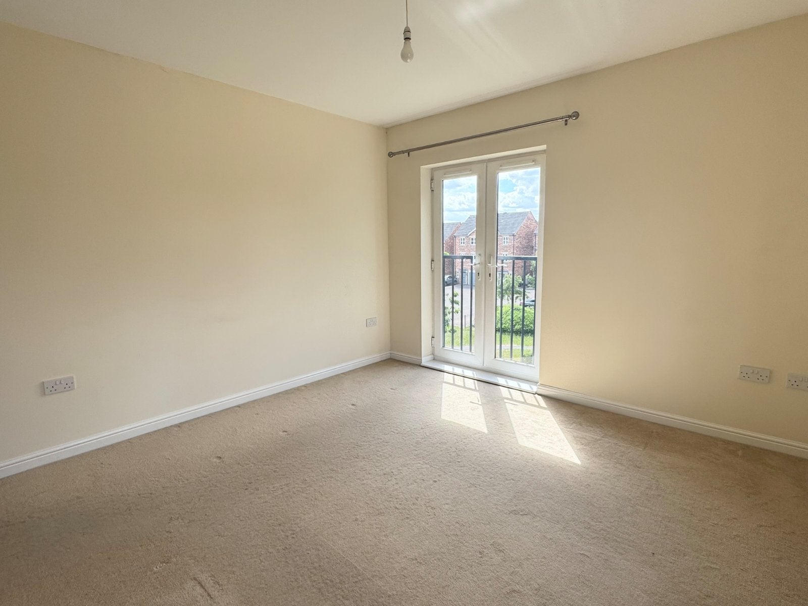 Flat Temple Court in Wakefield