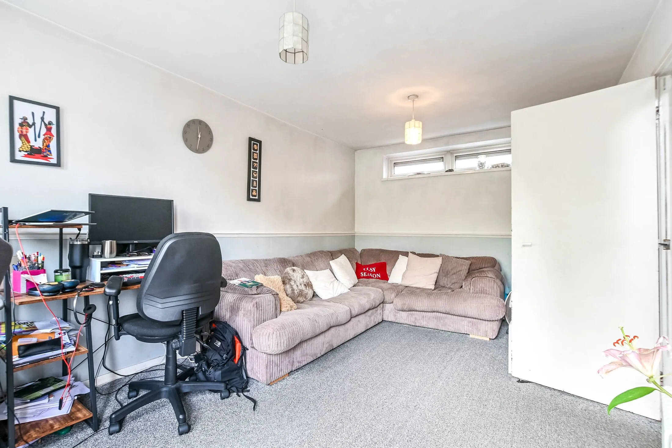 Flat Trefil Walk in Greater London