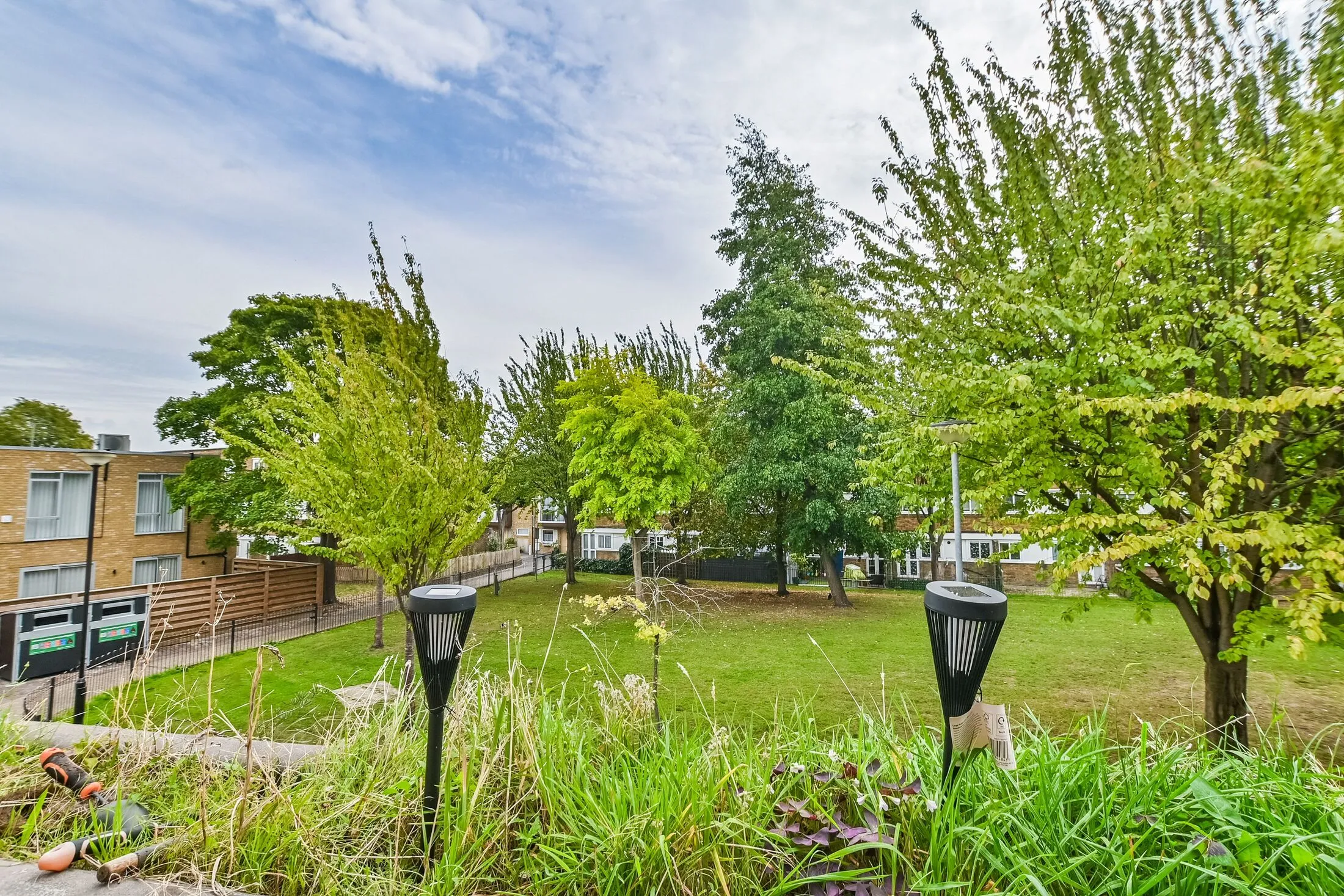 Flat Trefil Walk in Greater London