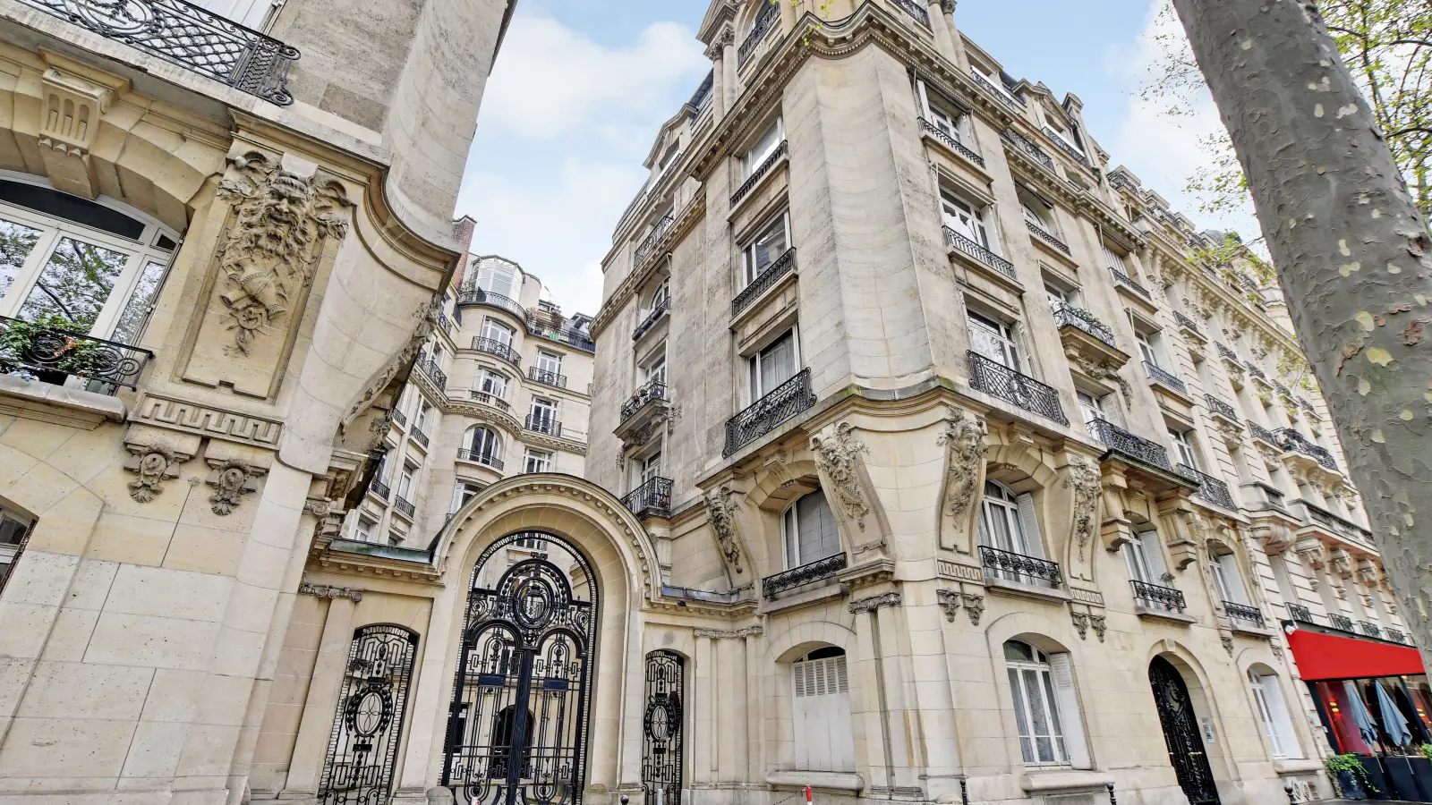 Flat Villa Laugier in Paris