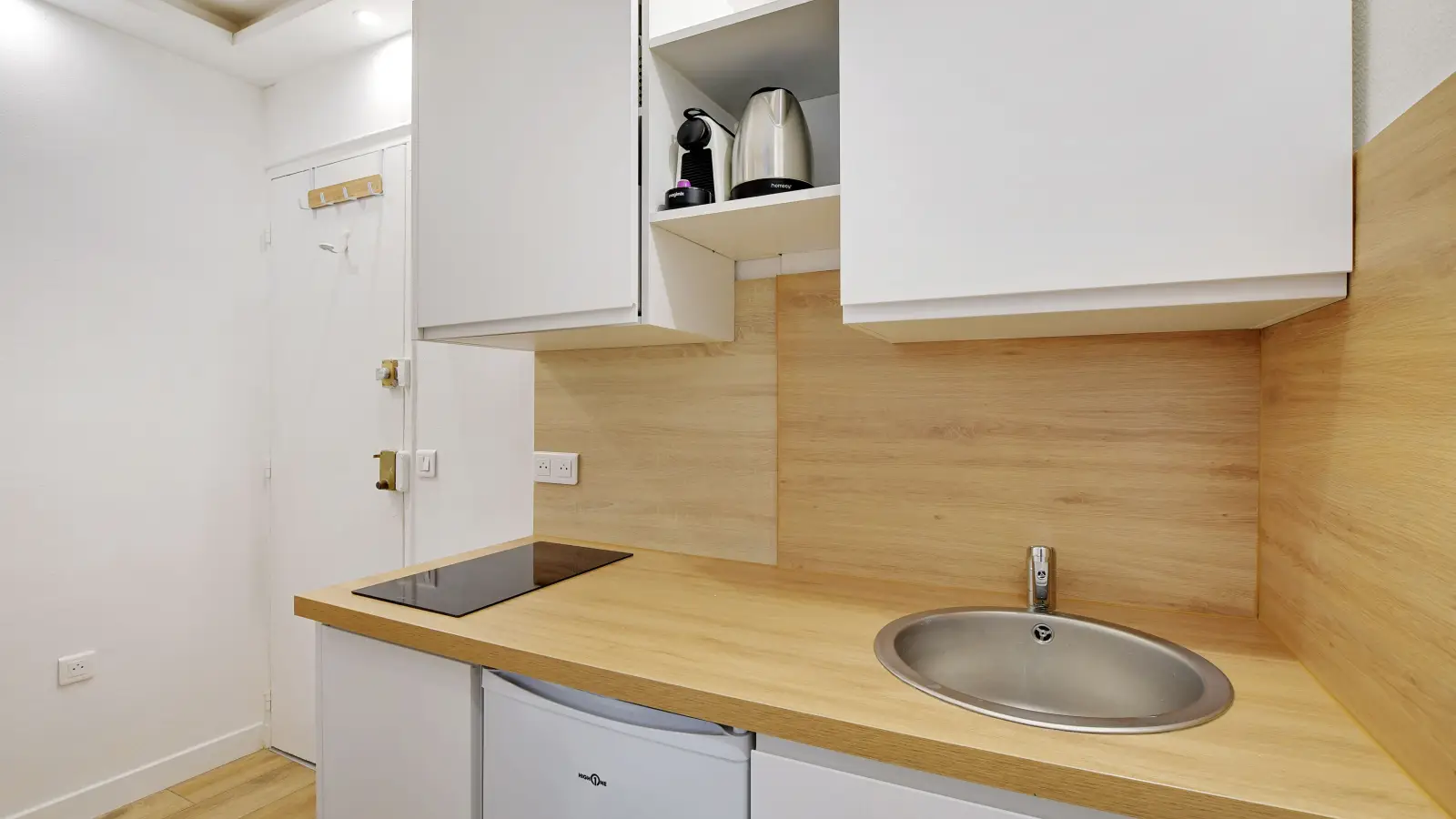 Flat Villa Laugier in Paris