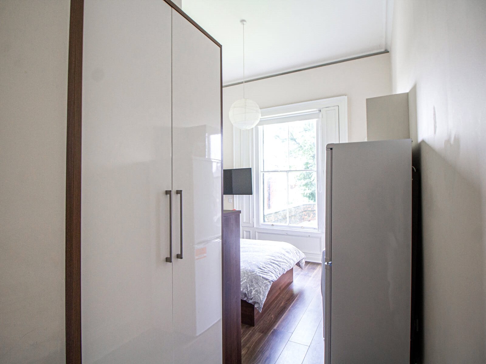Room Clarendon Road in Leeds