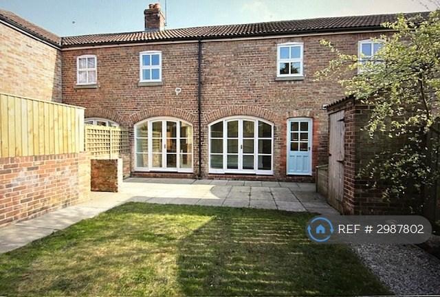 House St Nicholas Close in North Newbald