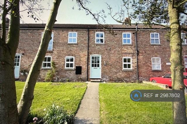 House St Nicholas Close in North Newbald