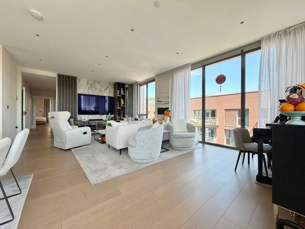 Flat Palmer Road in Greater London