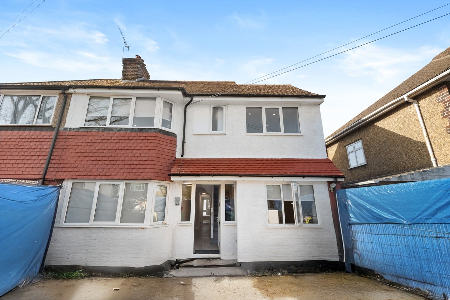 Flat Park Road in Borough of Spelthorne