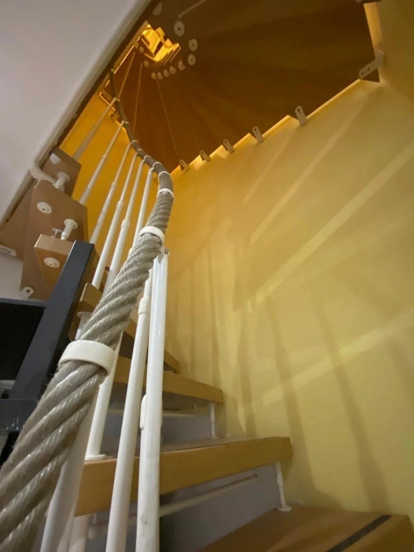 Room Rush Common Mews in Greater London