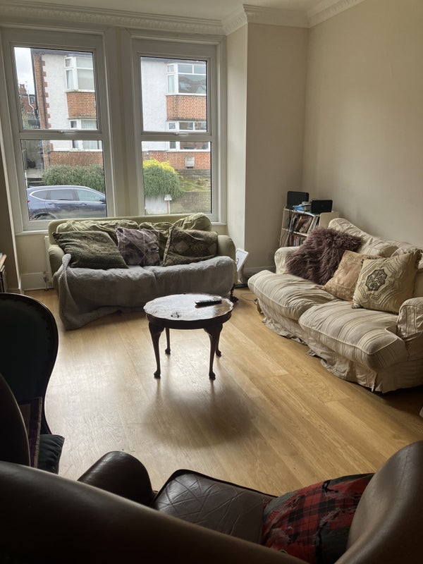Room Bedford Road in Greater London