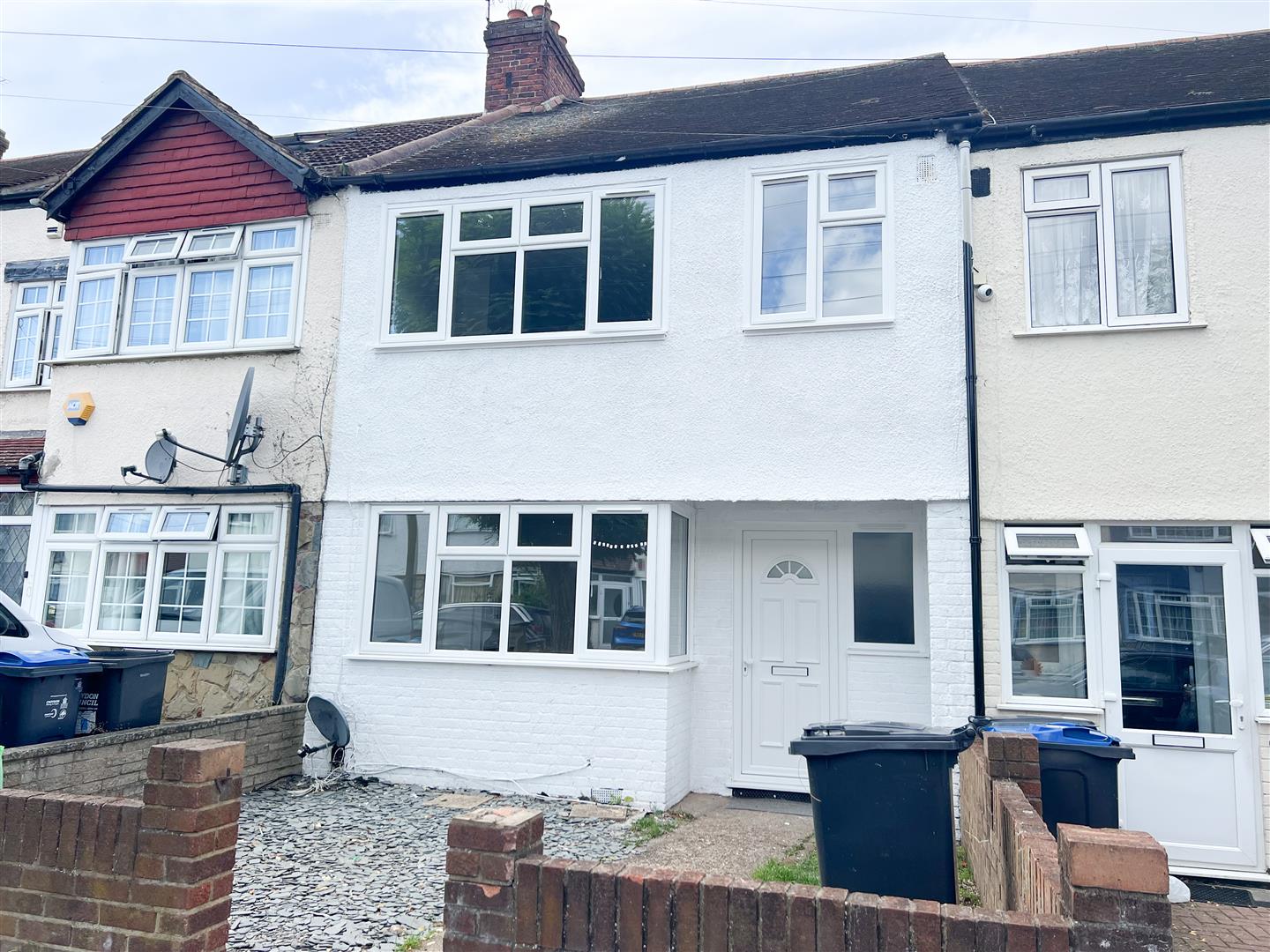 House Ockley Road in Greater London