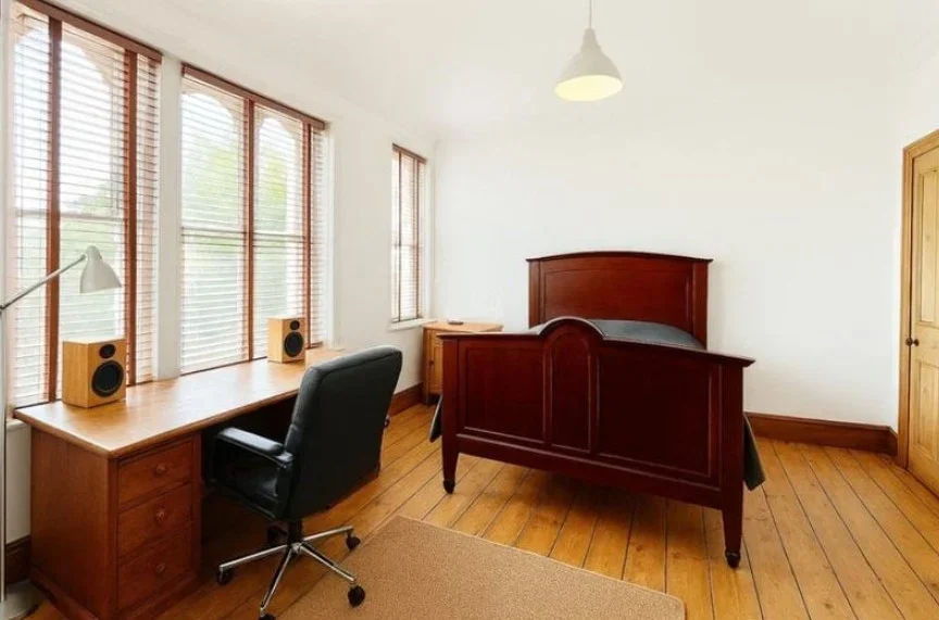 Room Medway Road in Greater London