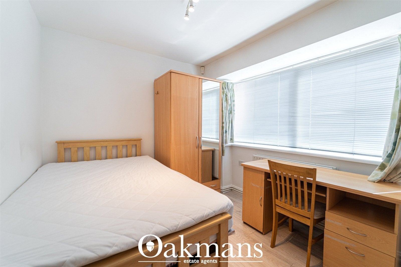 Room Leeson Walk in Birmingham