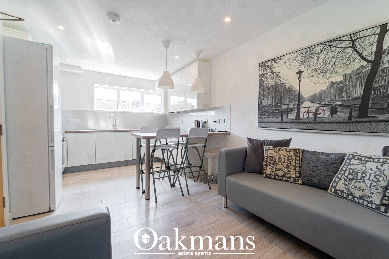Room Leeson Walk in Birmingham