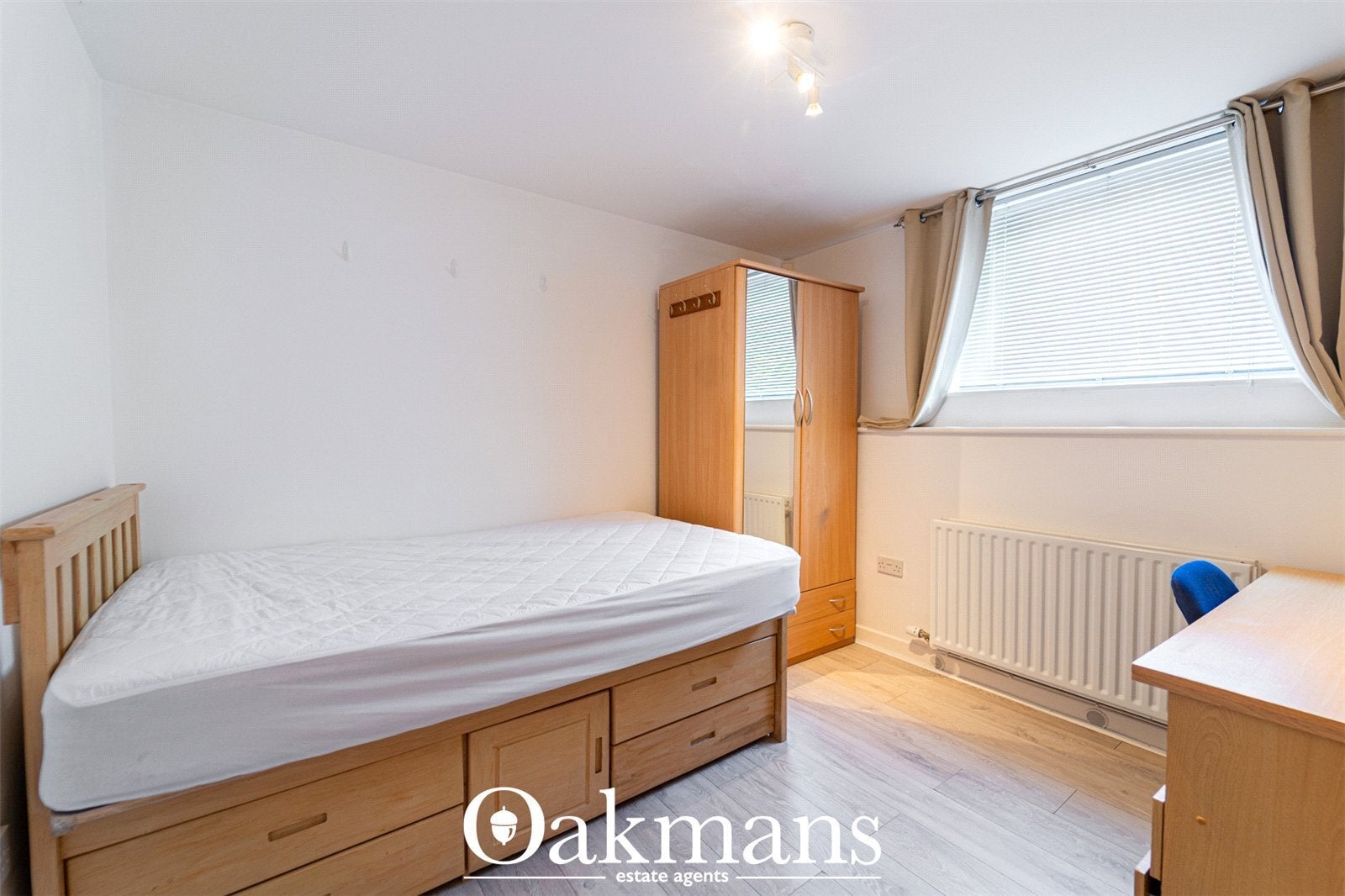 Room Leeson Walk in Birmingham