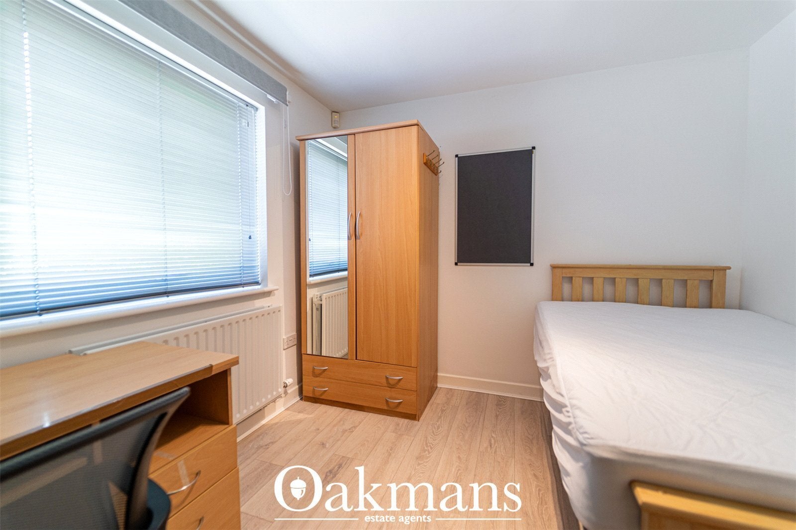 Room Leeson Walk in Birmingham