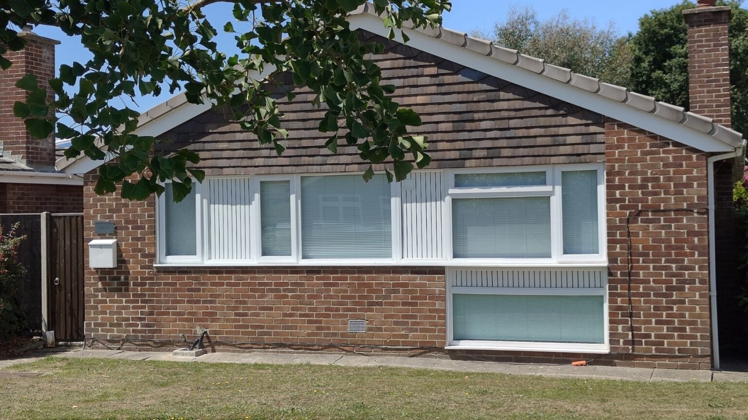 House Staplers Reach in Gosport