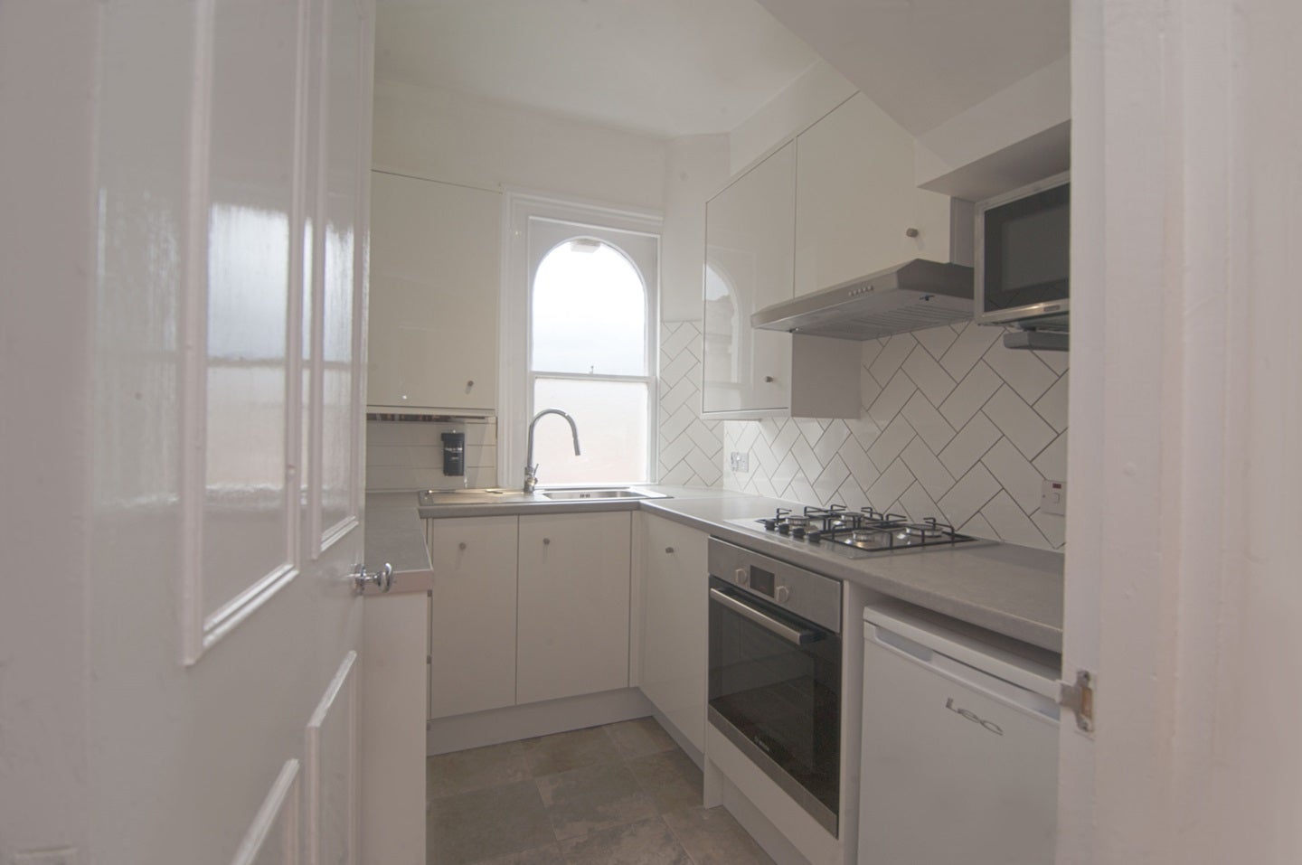 Flat Northcote Road in Greater London