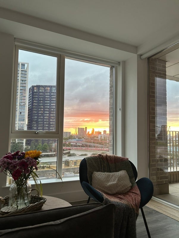 Flat Town Place in Greater London