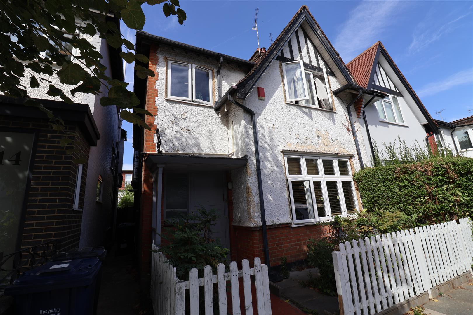 House Powis Gardens in Greater London