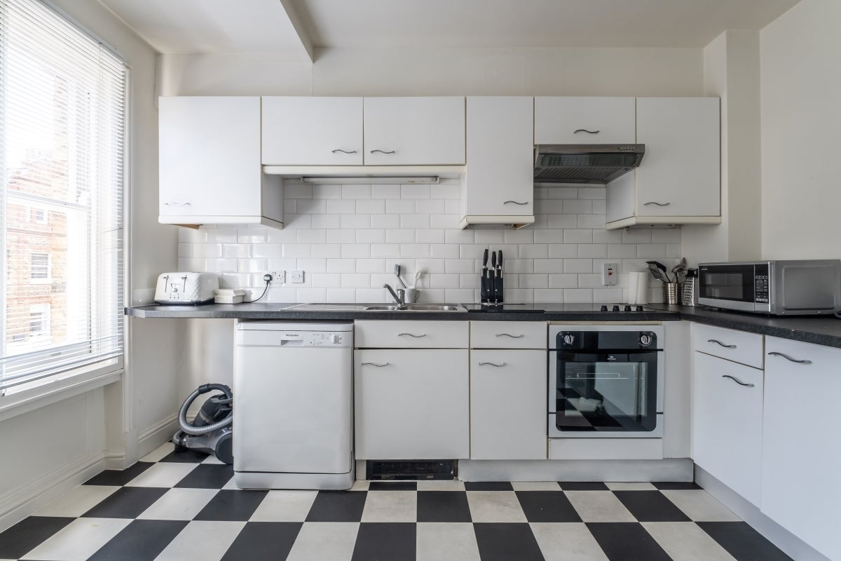 Flat Nottingham Place in City of Westminster